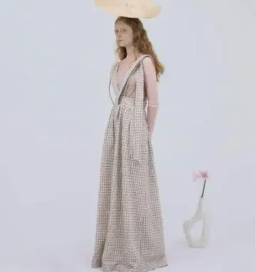 체크 무늬 슬리브리스 롱 원피스