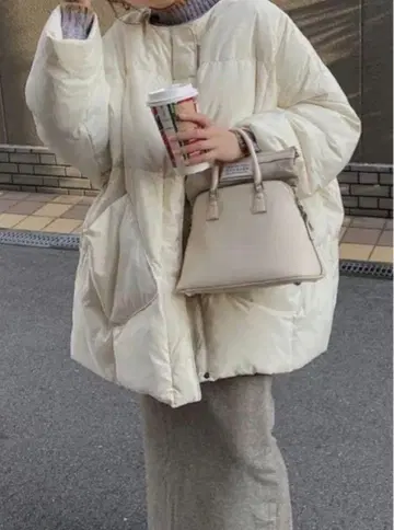nananamoe 미들 볼륨 다운 화이트