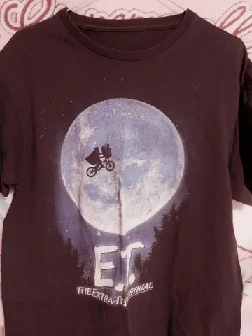E.T. 셔츠