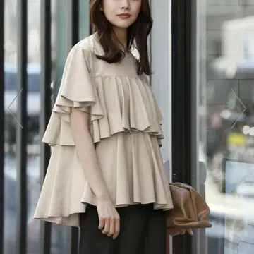 엘프랭크 플레어 슬리브 티어드 상의 [세탁 가능]