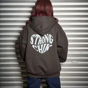 후드티 strong chik parker