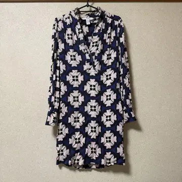 diane von furstenberg 꽃무늬 긴팔 원피스 네이비 핑크