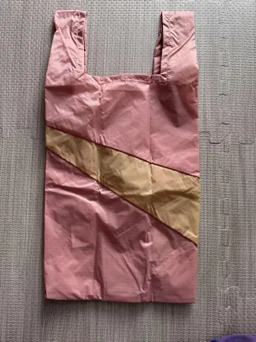 미사용 수잔 벨 에코백 핑크