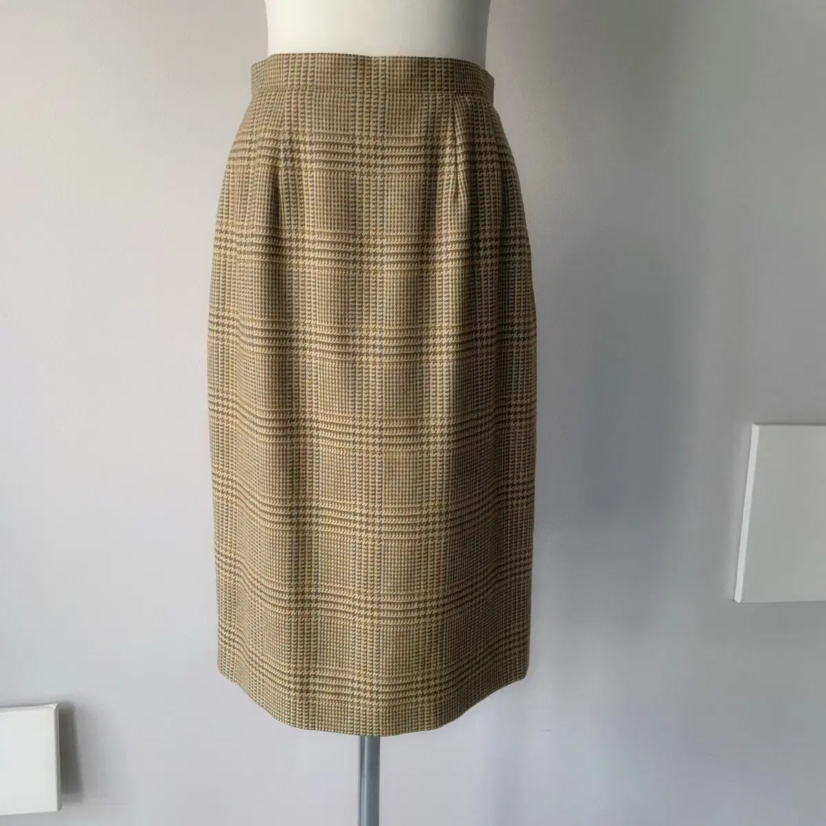 スカート ASON LONDON CHECK MIDI SKIRT PURPLE LONDON CHECK MIDI SKIRT / PURPLE - 애즈온