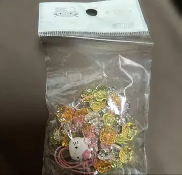 헬로키티 꽃 비즈 팔찌 레어 레트로