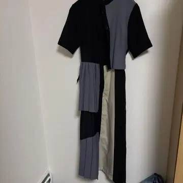 반팔 니트 맥시 원피스 블랙 그레이 베이지