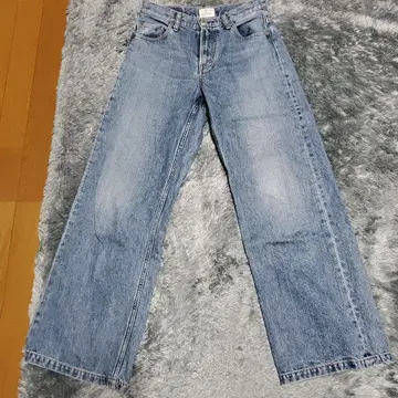 ungrid 와이드 스트레이트 데님 25