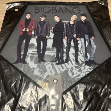 BIGBANG 부채 공식 굿즈