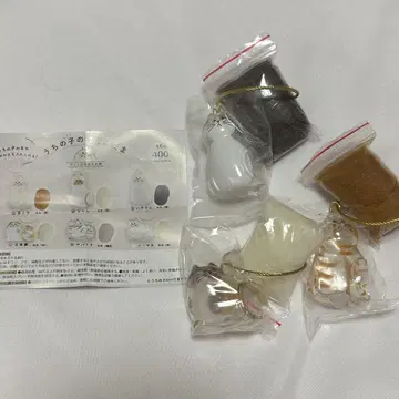 우리 아이 케다마 다마 하치와레, 삼색 고양이, 차트라 각 1