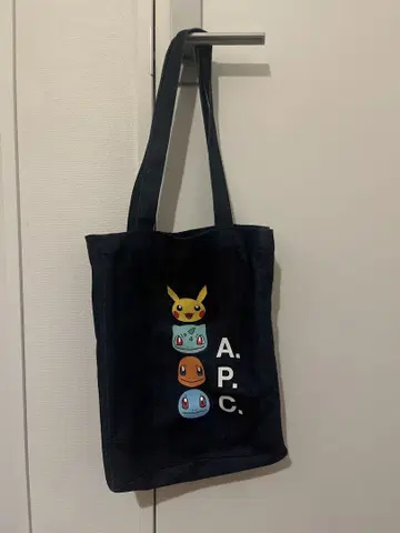 아페쎄 A.P.C 포켓몬 데님 토트백