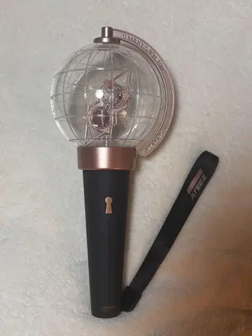 ATEEZ 응원봉 ver.1