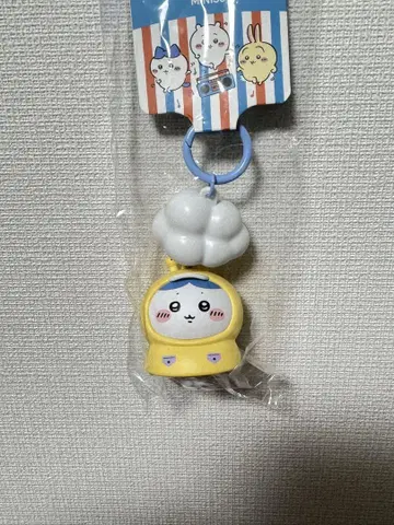 치이카와 Miniso 콜라보 레인코트 발광 키링 하치와레