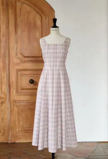Paddington Long Dress/Herlipto