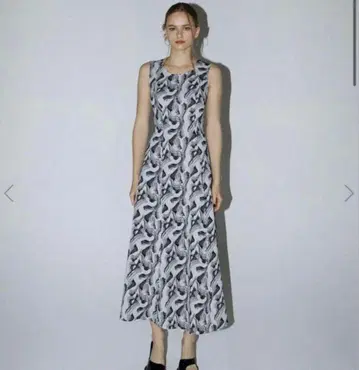 melt the lady flower shadow dress