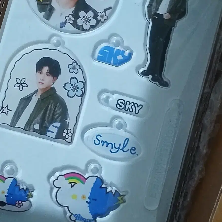 gmmtv Sky Wongravee 2025 Tokyo Pop Up Keychain on Bunjang