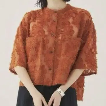 유나이티드 애로우즈 에멜리파인즈 반팔 셔츠