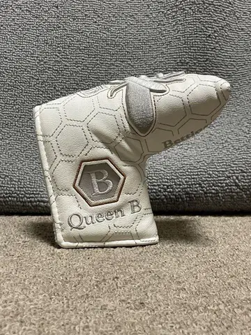 BETTINARDI 베티나르디 퍼터 커버 QUEEN B 화이트