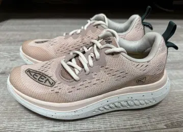 KEEN WK400 워킹화