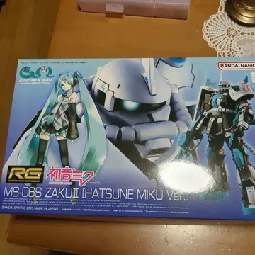 RG MS-06S ZAKU II [HATSUNE MIKU Ver.]
