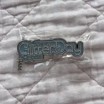 ILLIT popup 핀 배지 GLITTER DAY IN JAPAN