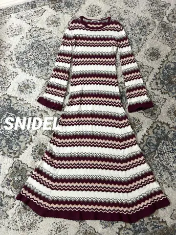 새상품급 SNIDEL 멀티 보더 니트 원피스 코튼 A라인