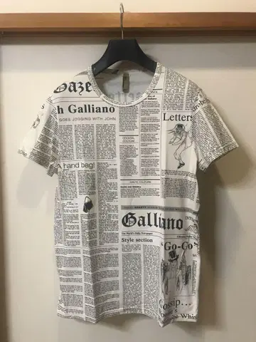 John galliano 존 갈리아노 티셔츠 뉴스 페이퍼 화이트