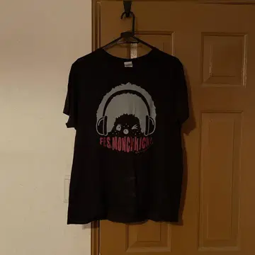 몬치치 페스티벌 그래픽 반팔 T셔츠