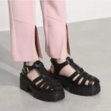 Mafmof 마프모프 청키솔 통굽 구르카 샌들