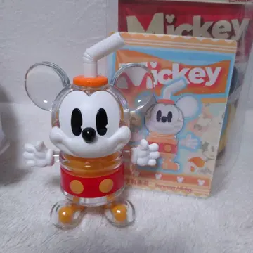 POPMART 미키 피규어
