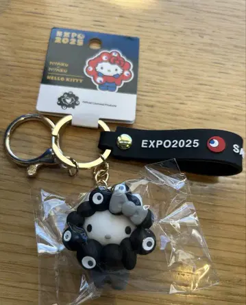 오사카 간사이 만박 EXPO2025 블랙 헬로키티 키링