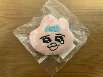 빤쮸토끼 인형 배지