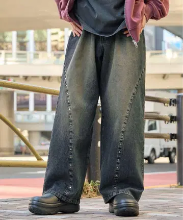 커브 스터드 빈티지 가공 와이드 데님 팬츠