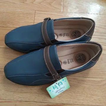[ 새상품 미사용 ] 팬지 캐주얼 슈즈 24cm 네이비