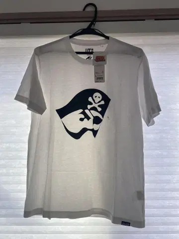 UNIQLO 점프 50주년 T셔츠