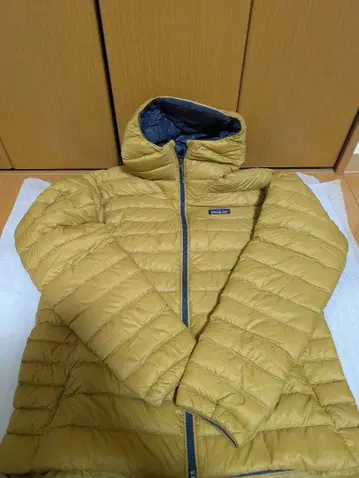 미사용 새상품 파타고니아 다운 스웨터 후디 남성용 M