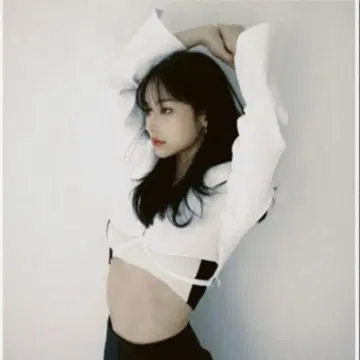 melt the lady 그리핑 크롭 트위드 자켓