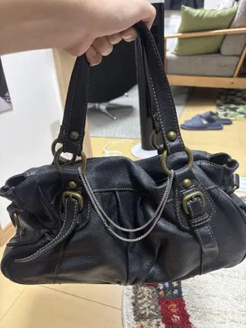 블랙 가죽 핸드백 y2k