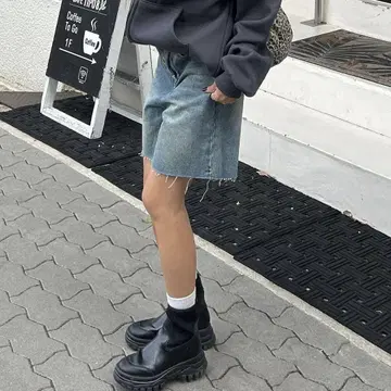 nugu FELICE 데님 와이드 하프 팬츠