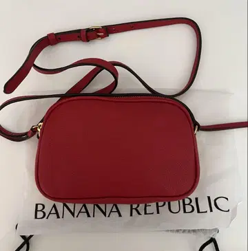 [미사용 새상품] BANANA REPUBLIC 미니 숄더백 빨간색