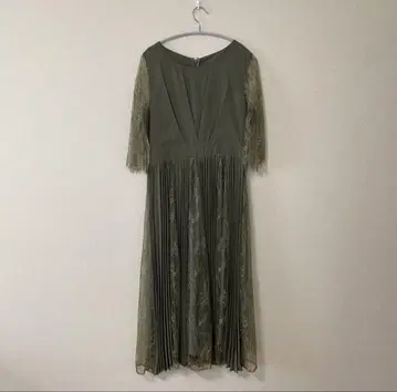 DRESS+ 카키 올리브 그린 레이스 경사 드레스