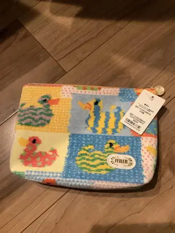 새상품 페일러 파우치 더키 패치