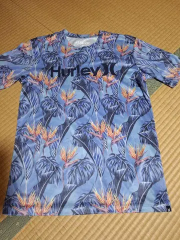 Hurley 래쉬가드 반팔 M 사이즈