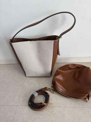 ZARA 버킷백 캔버스