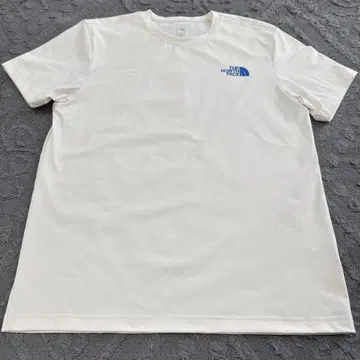 새상품급 THE NORTH FACE 티셔츠