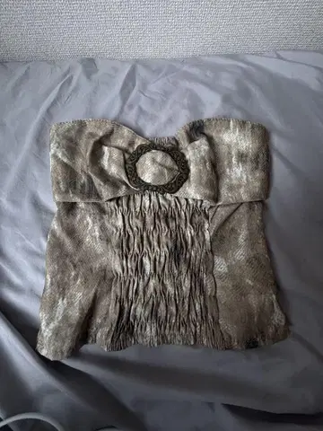 스트랩리스 뷔스티에 베이지 계열 그런지 페어리 그런지