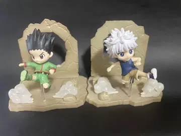 2개 HUNTER x HUNTER 데스크탑 피규어 곤 키루아