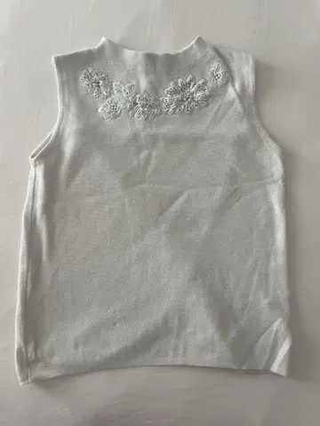 미슈마슈 자수 장식 탱크탑