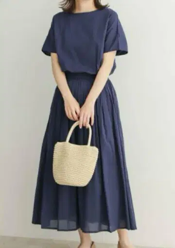 어반 리서치 도어스 코튼 보일 개더 원피스 M 네이비