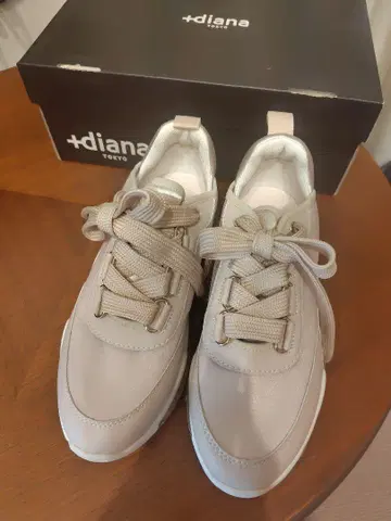 diana 핑크 베이지 스니커즈 24 cm