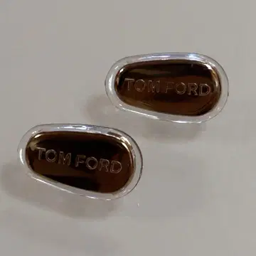 TOM FORD